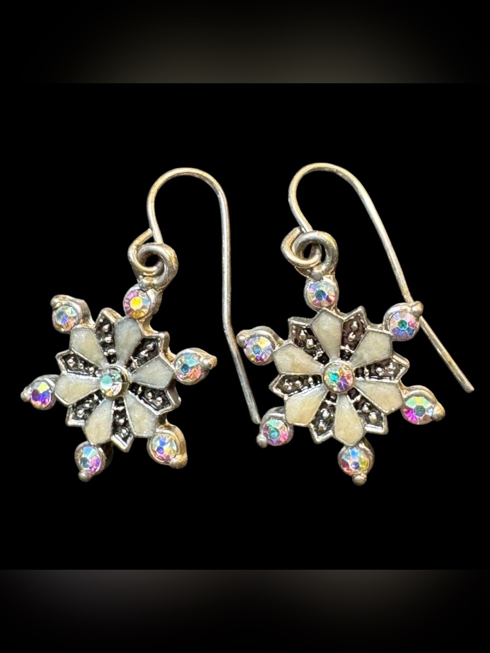 Vintage KC Snowflake Dangle Drop Pierced Earrings Kenneth Cole